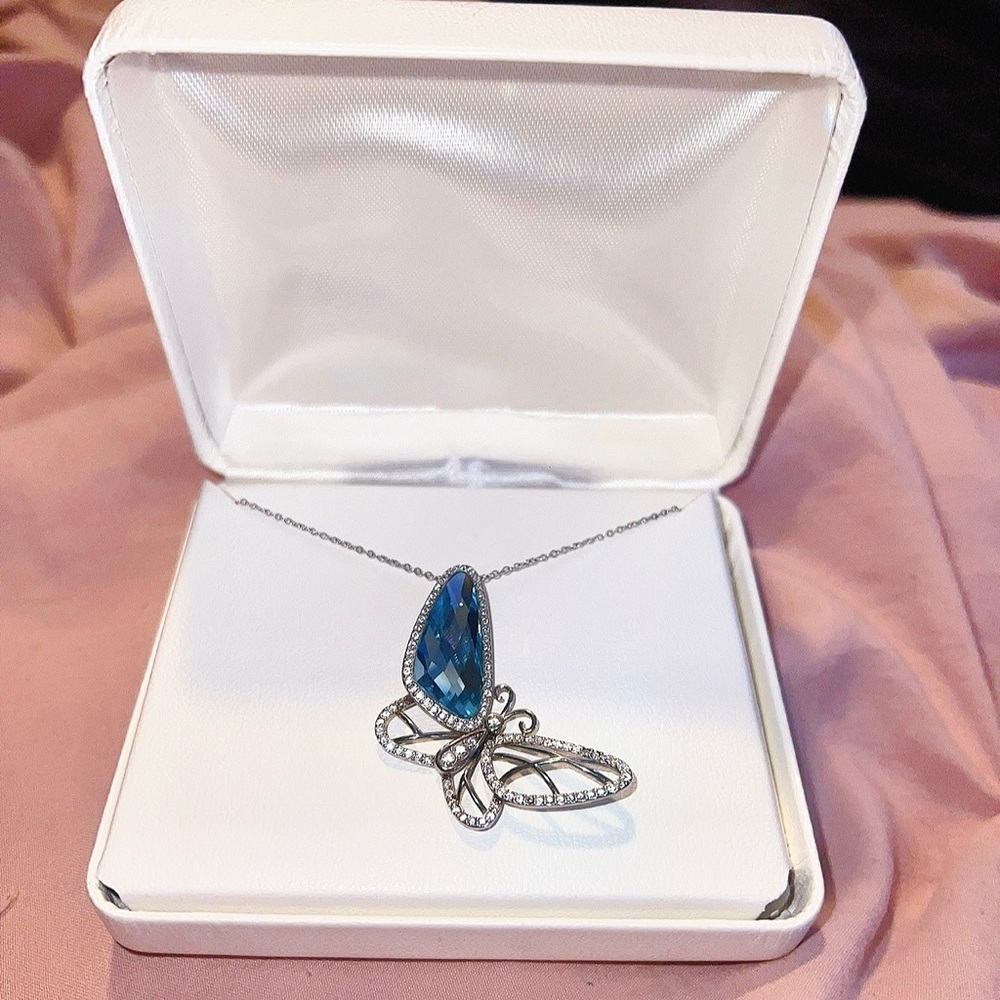 Swarovski Crystal Butterfly 🦋